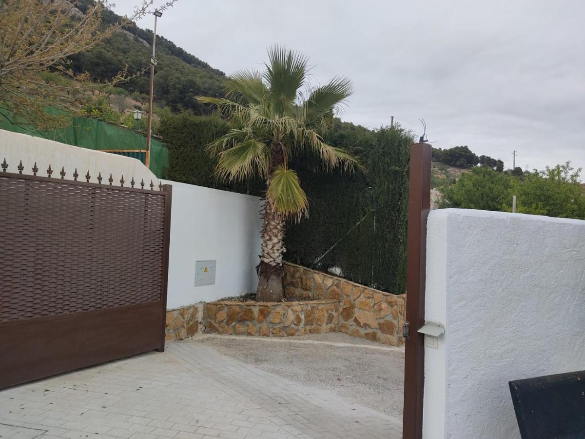 Casa Cueva El Almendro Pensionat Pegalajar Eksteriør billede