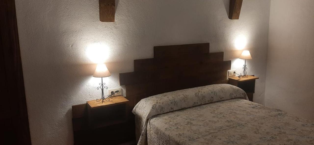 Casa Cueva El Almendro Pensionat Pegalajar Eksteriør billede