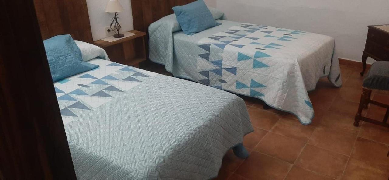 Casa Cueva El Almendro Pensionat Pegalajar Eksteriør billede